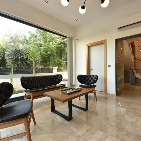 Avilia Hotel