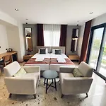 Avilia Hotel